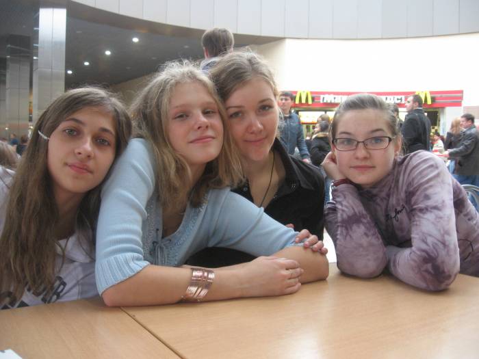 День рождения машки в макдональдсе ( 2006 год.